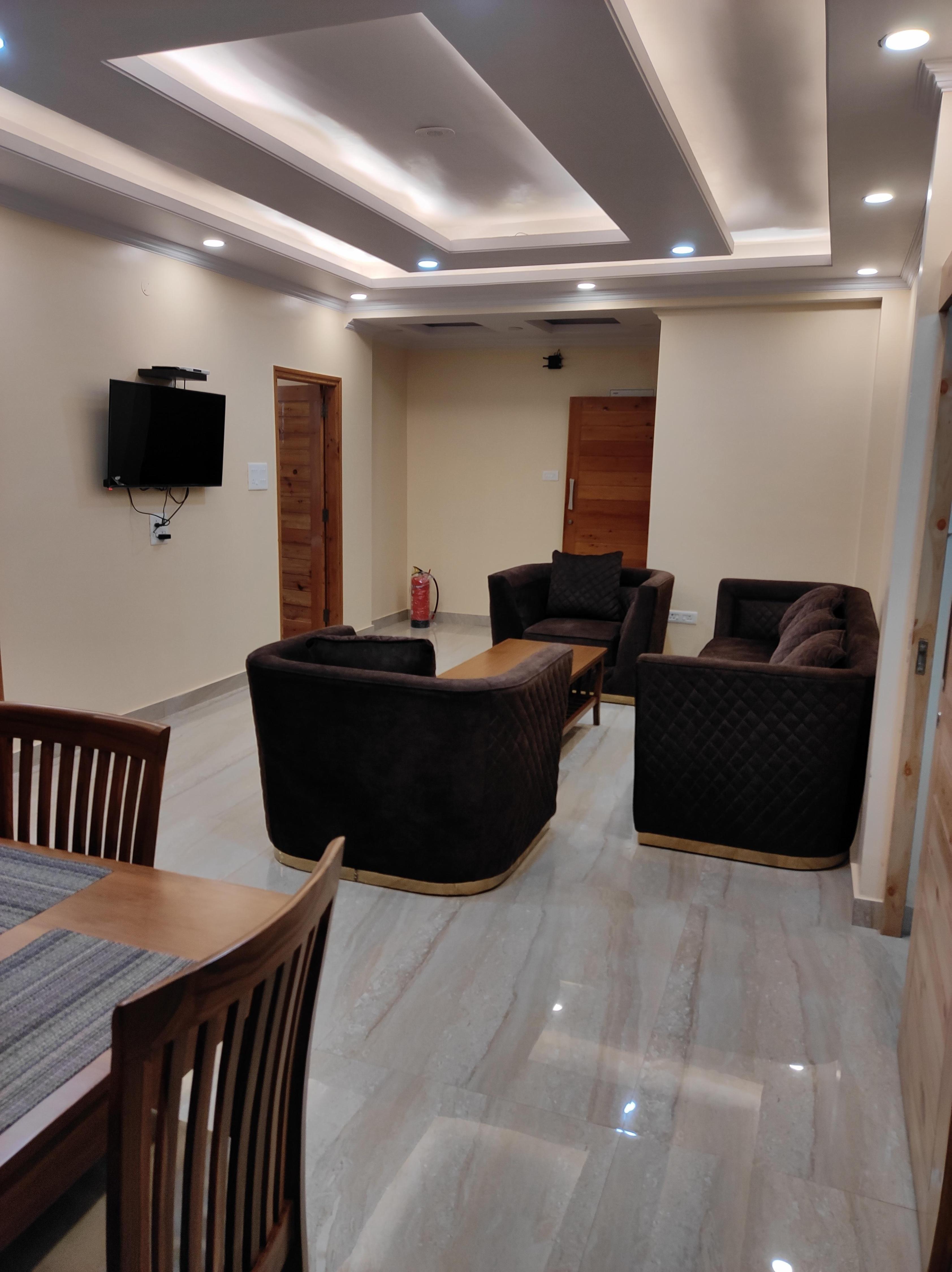 Superb Luxury Three Bed Apartment B&B - Tap to explore photos