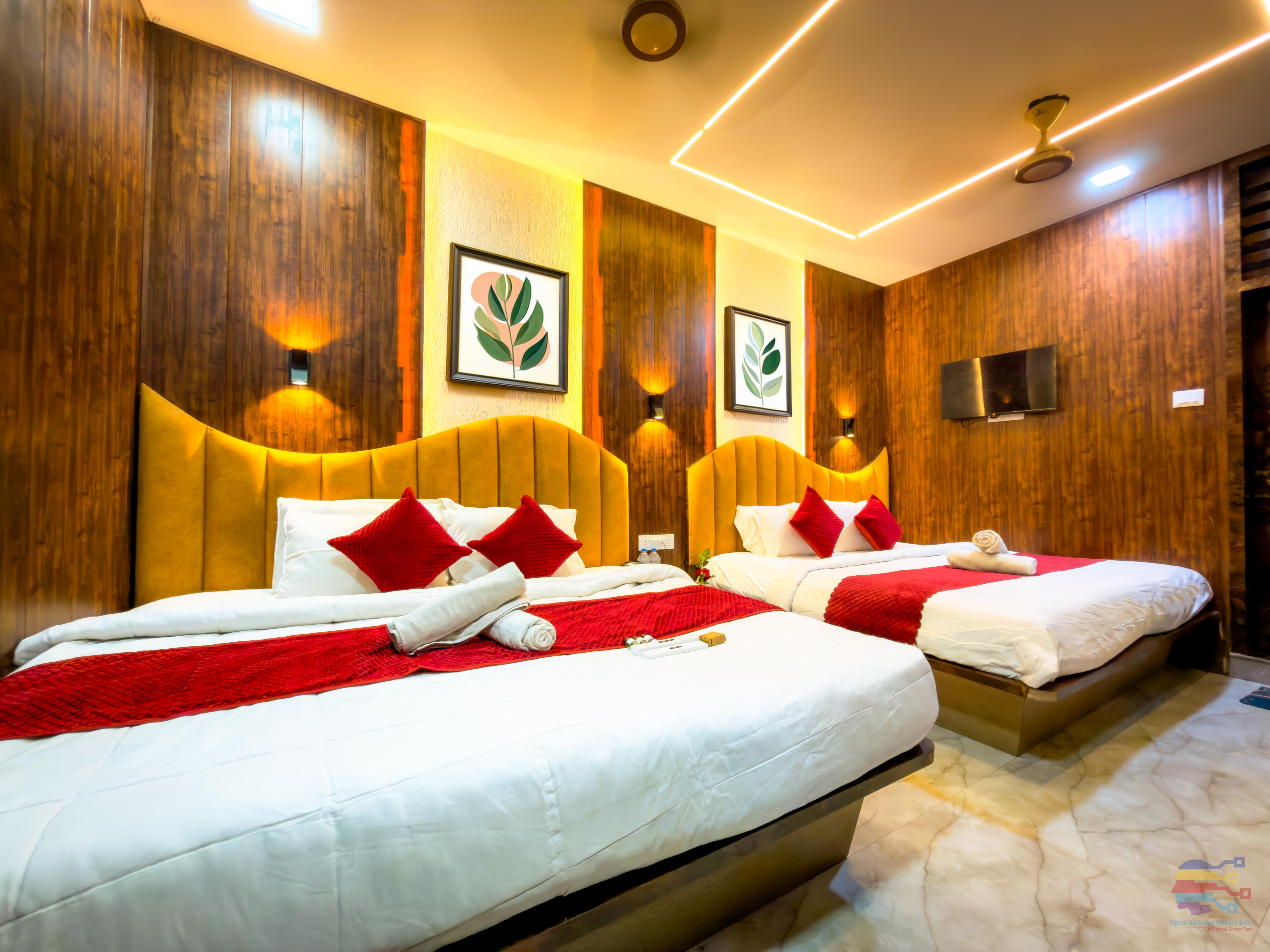 Guruvayur Dham  200mtr from Mathura Railway Station Room Type - Family Room