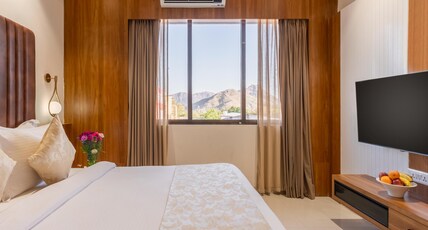 Lords Eco Inn Ambaji - Pure Veg Room Type - Deluxe Room Lords Eco Inn Ambaji - Pure Veg Room Type - Deluxe Room