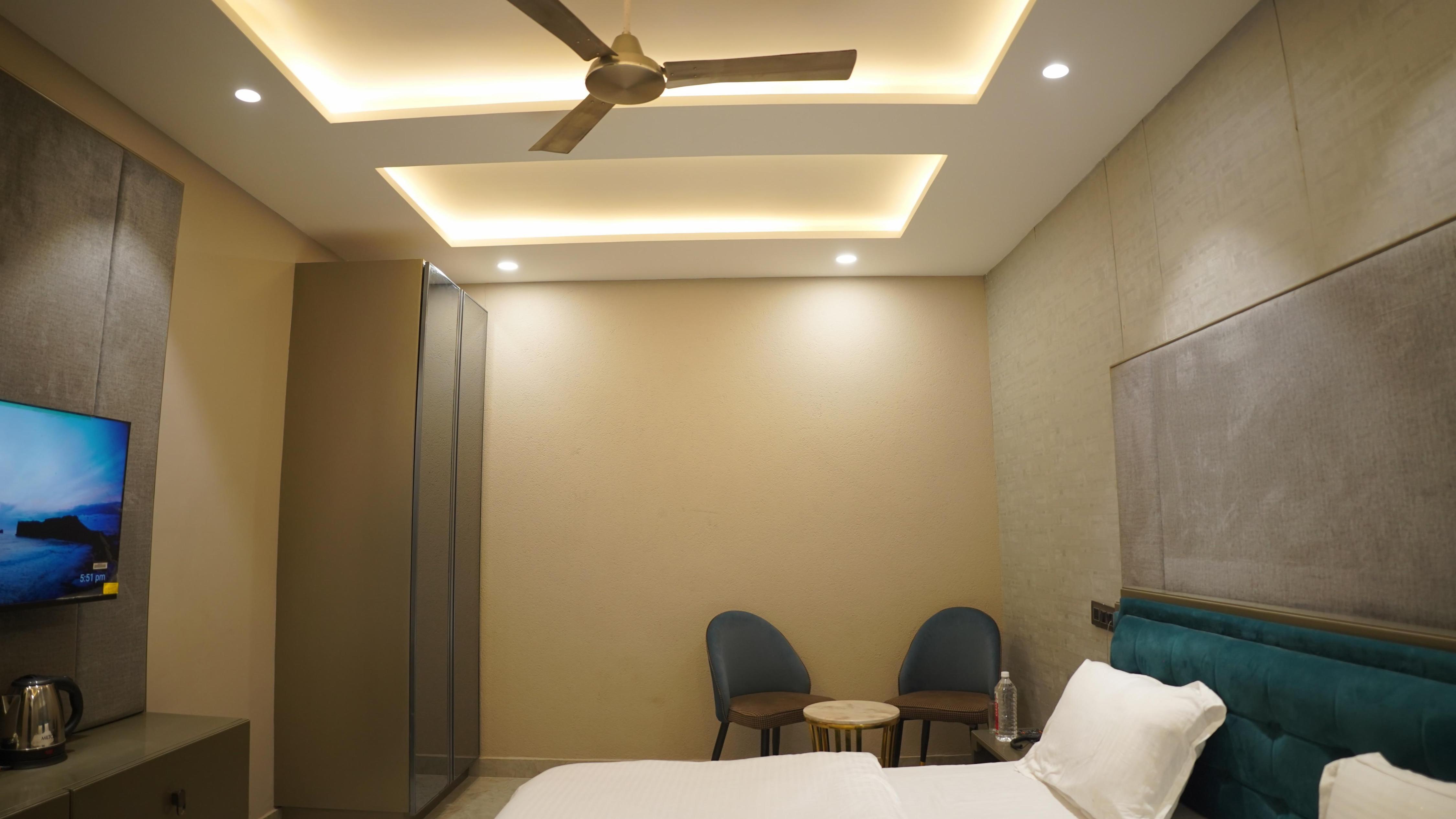MADHAVA INN - Tap to explore photos
