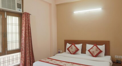 Hotel Ginger Palace By Aura Room Type - Deluxe Room
