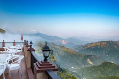 Summit Sherpa Mountain Hotel & Spa