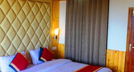 Humble Holiday Home Kufri Shimla Room Type - Family room with Balcony