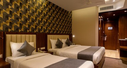 SUNDEX MAHAL AND APART HOTEL Room Type - Premium Triple Room