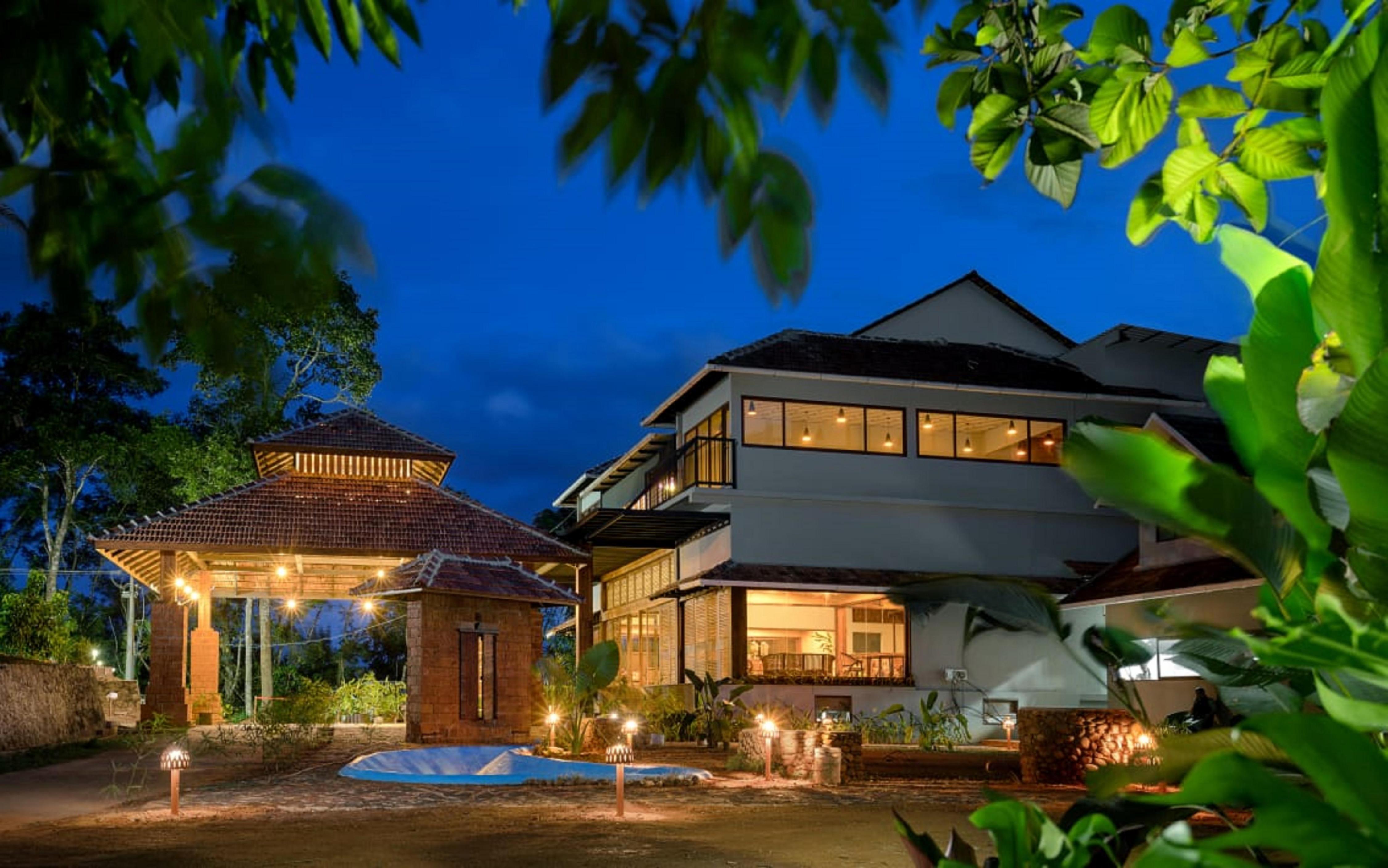 KING FLORA ORGANIC FARM RESORT