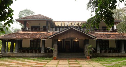 KING FLORA ORGANIC FARM RESORT Room Type - Tharavad -Family Fourbedroom Cottage