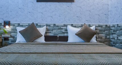 Corbett aroma homestay and restaurant Room Type - Bedroom 101