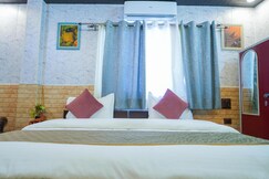 Corbett aroma homestay and restaurant
