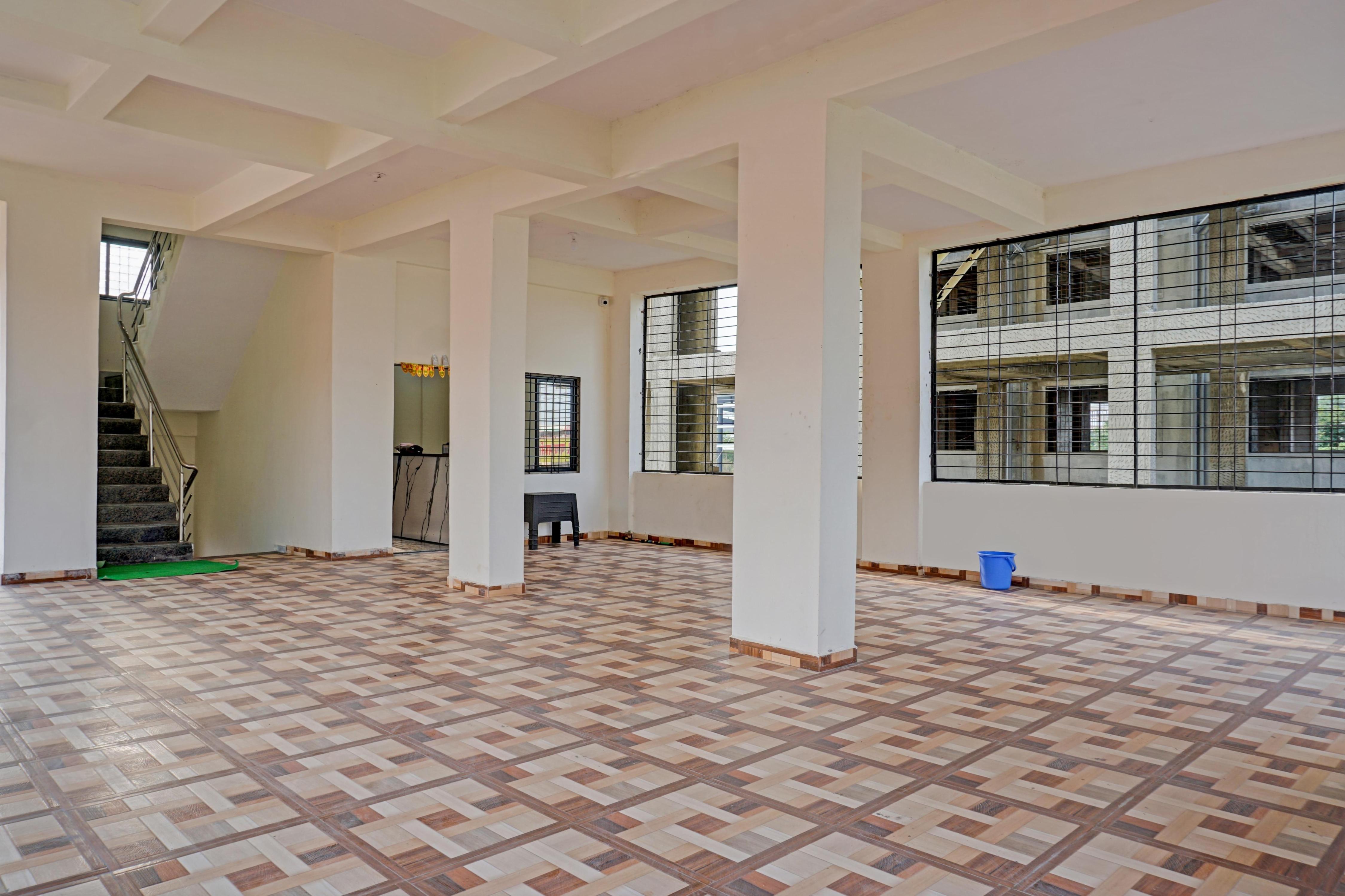 Hotel O Shanaya Lodging - Tap to explore photos