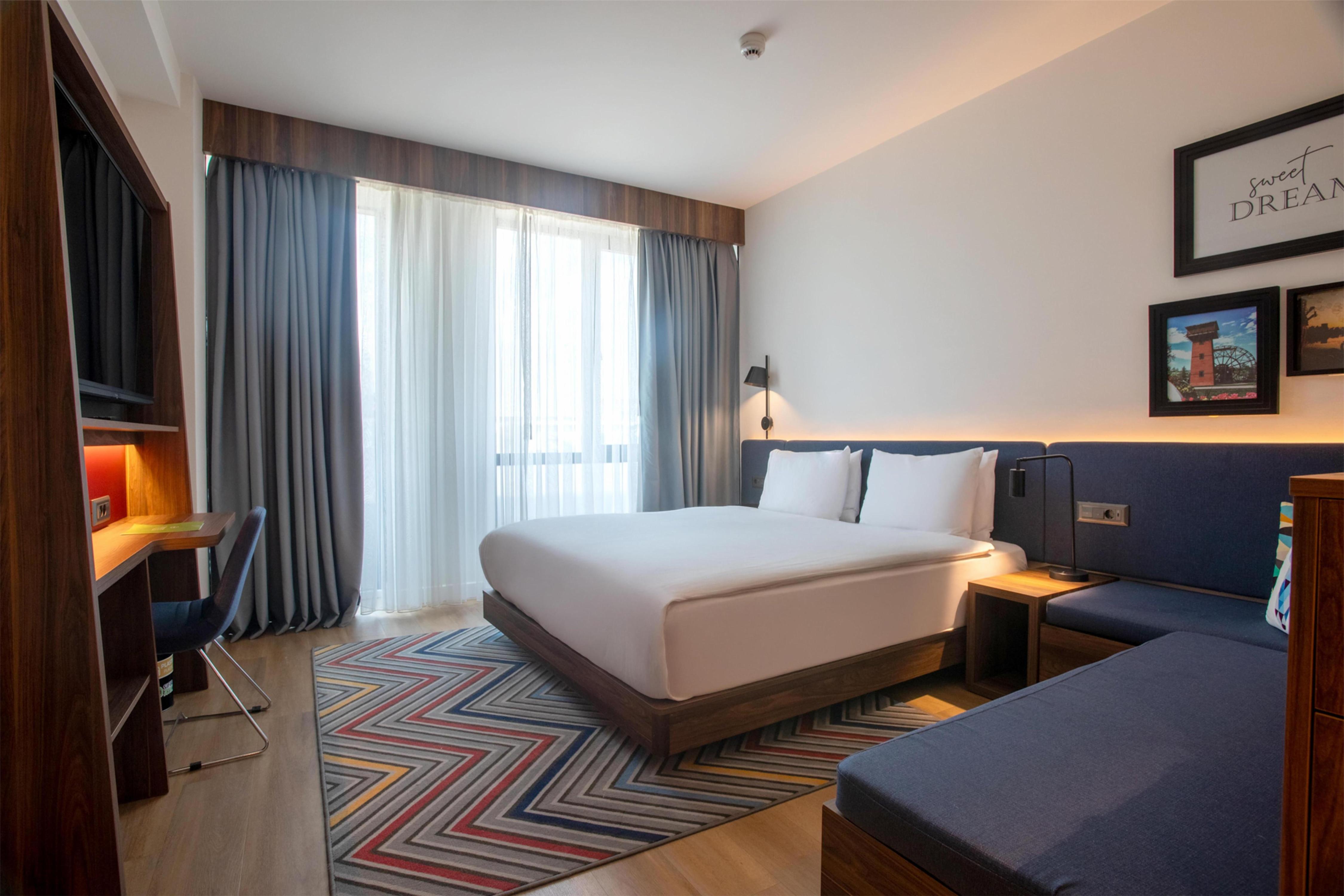 Hampton by Hilton Sakarya - Tap to explore photos