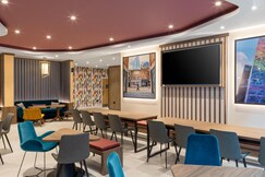 Hampton by Hilton London Old Street