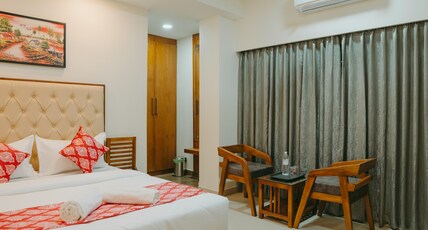 Saavees Residency Room Type - Premium Room