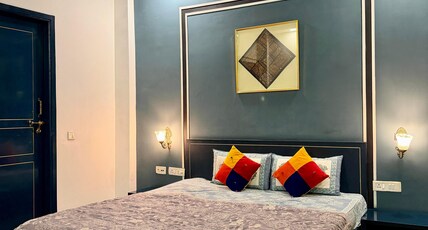Shiv Kothi Homestay Room Type - Deluxe Double With Balcony