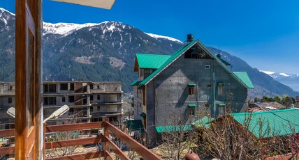 The Cozy Nook, Manali Room Type - Royal Balcony Suite