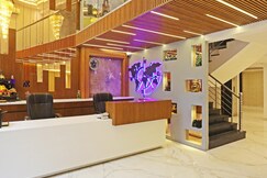 Hotel Mayfair Just a Minute Away From New Delhi Railway Station