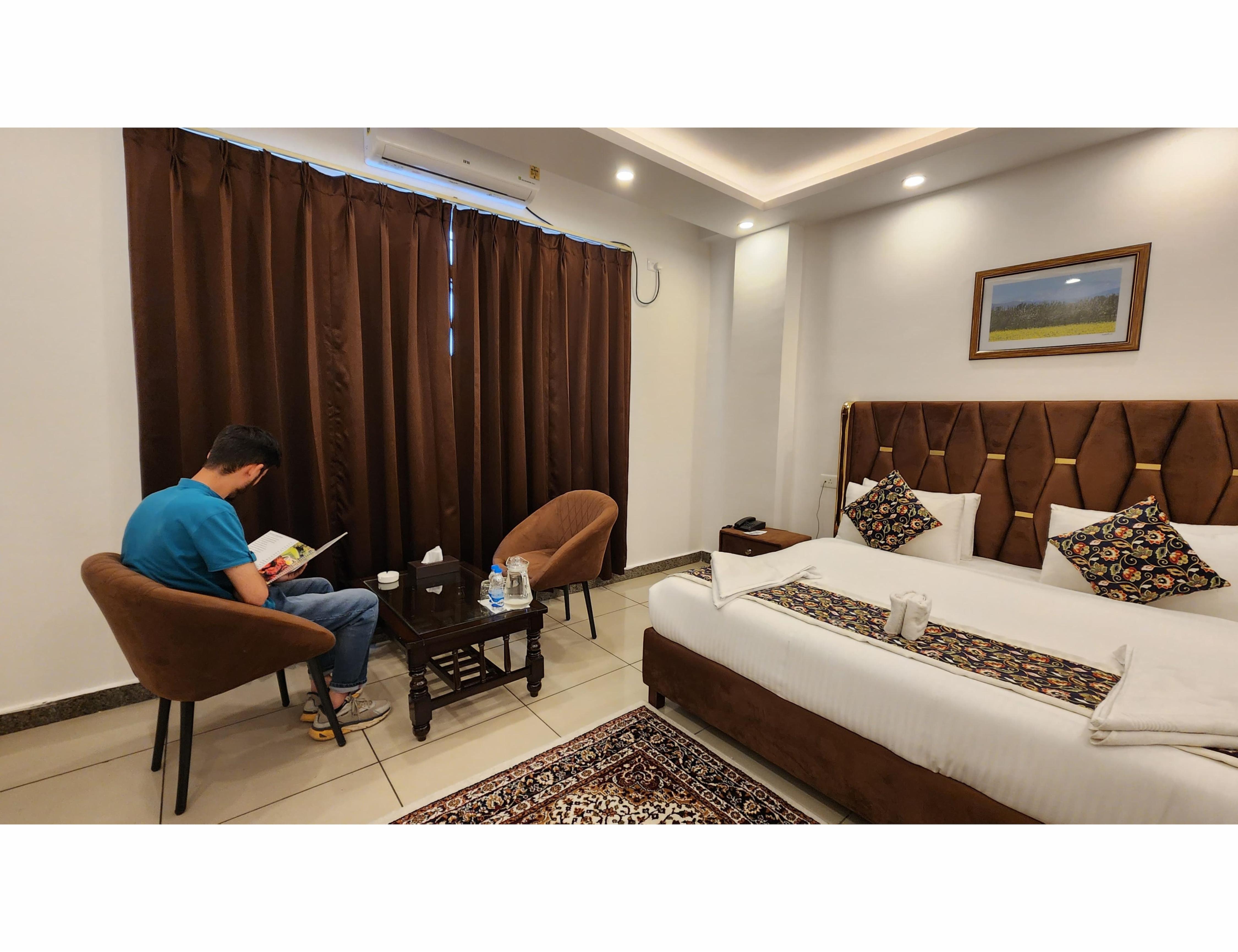 Azizia Inn - Tap to explore photos