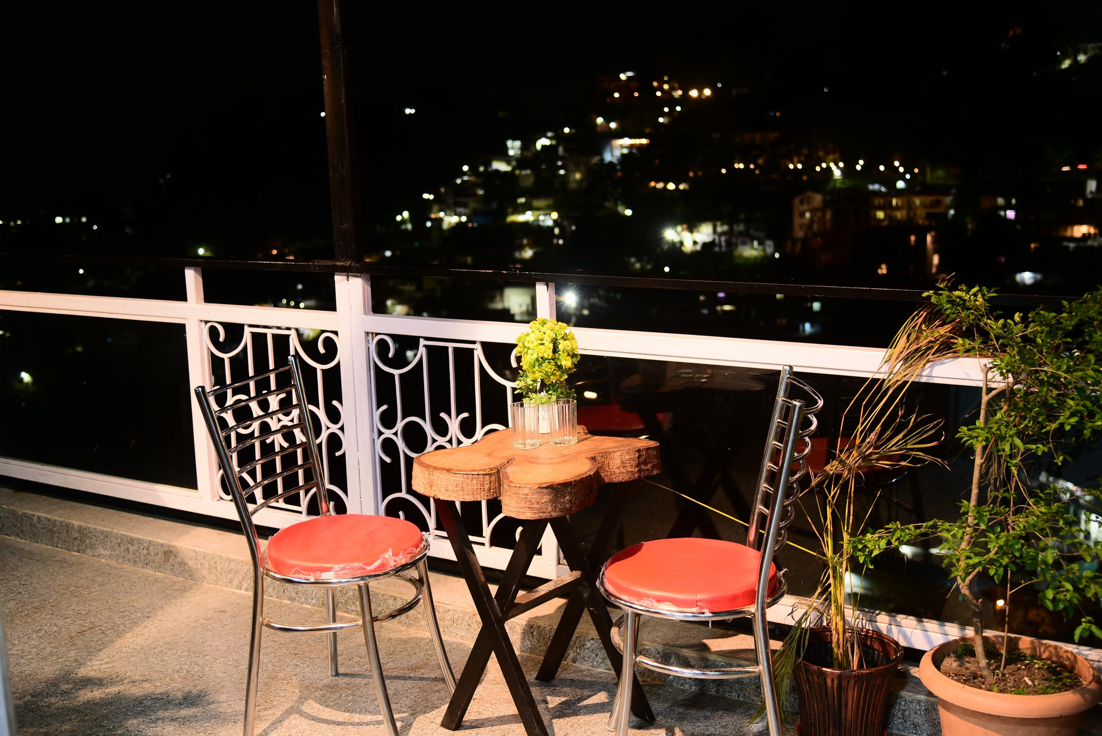 Hill Plaza Homestay - Tap to explore photos