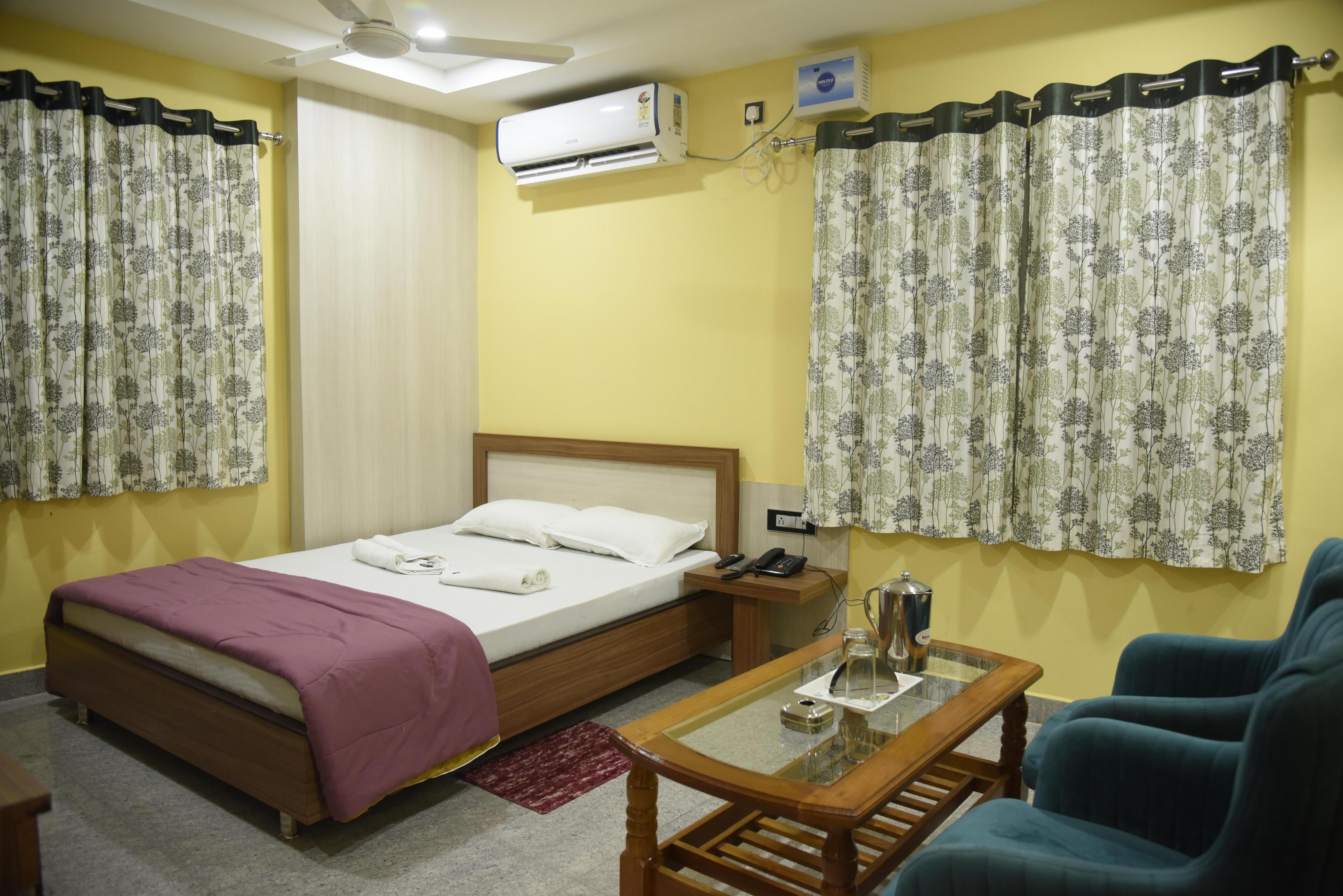 Hotel Shyama Inn - Tap to explore photos
