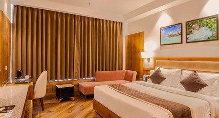 HOTEL THE GRAND DEWAN Room Type - Deluxe Double Bed AC Room