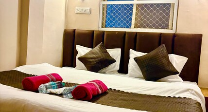 Hotel shree sidhi vinayak Room Type - Deluxe  room 2 bed