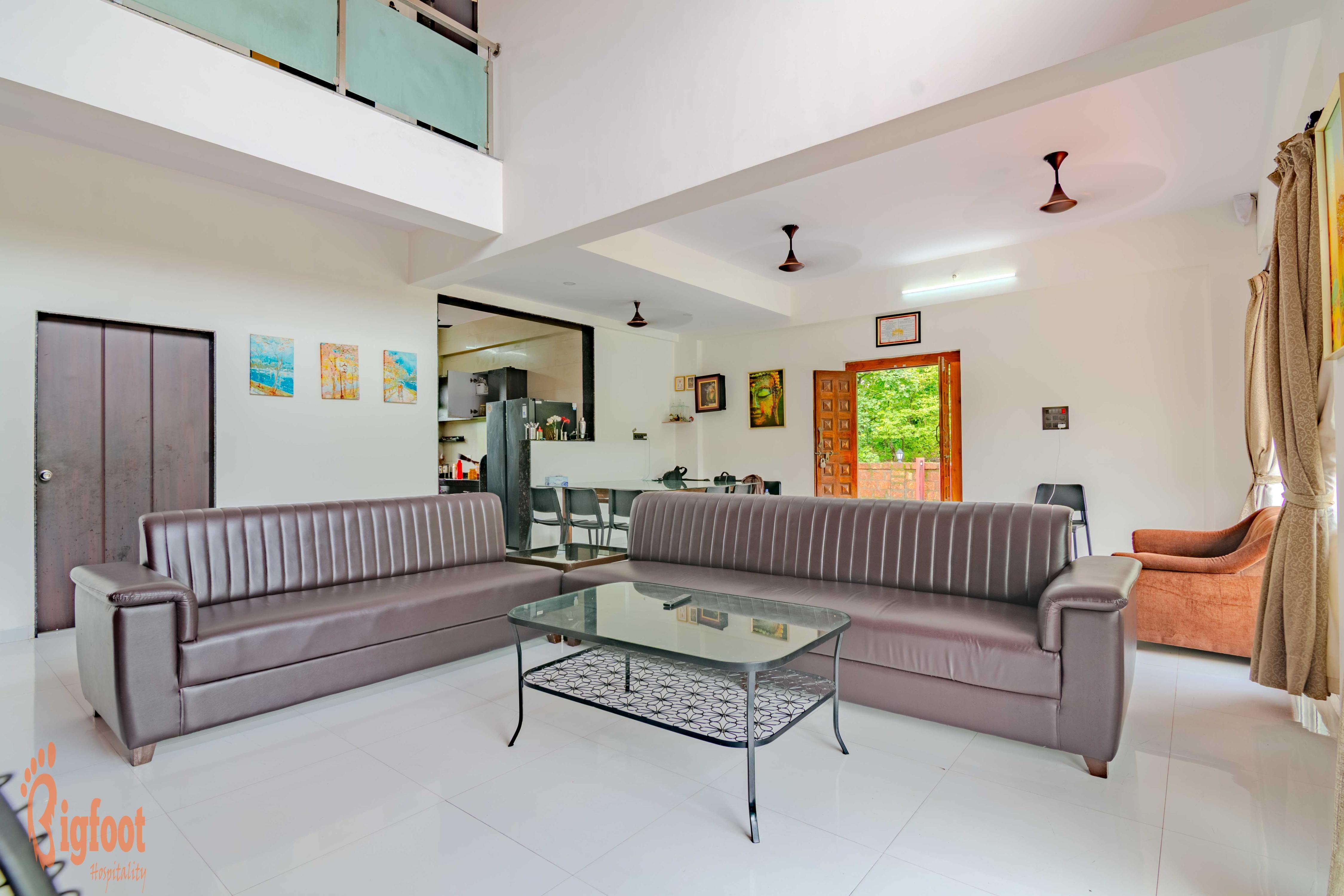Hideaway Villa - Tap to explore photos