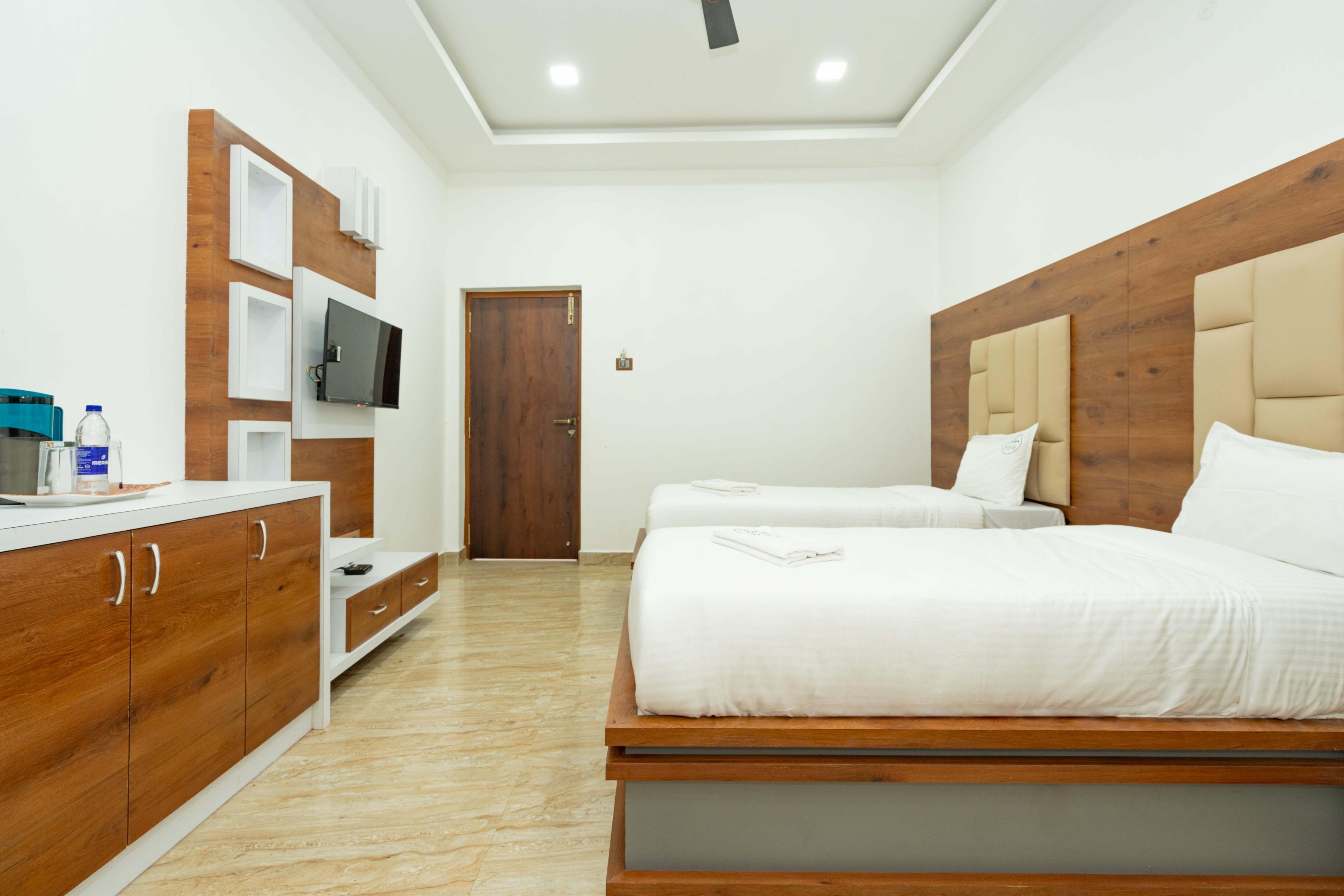 HOTEL NATCHATHRA - Tap to explore photos