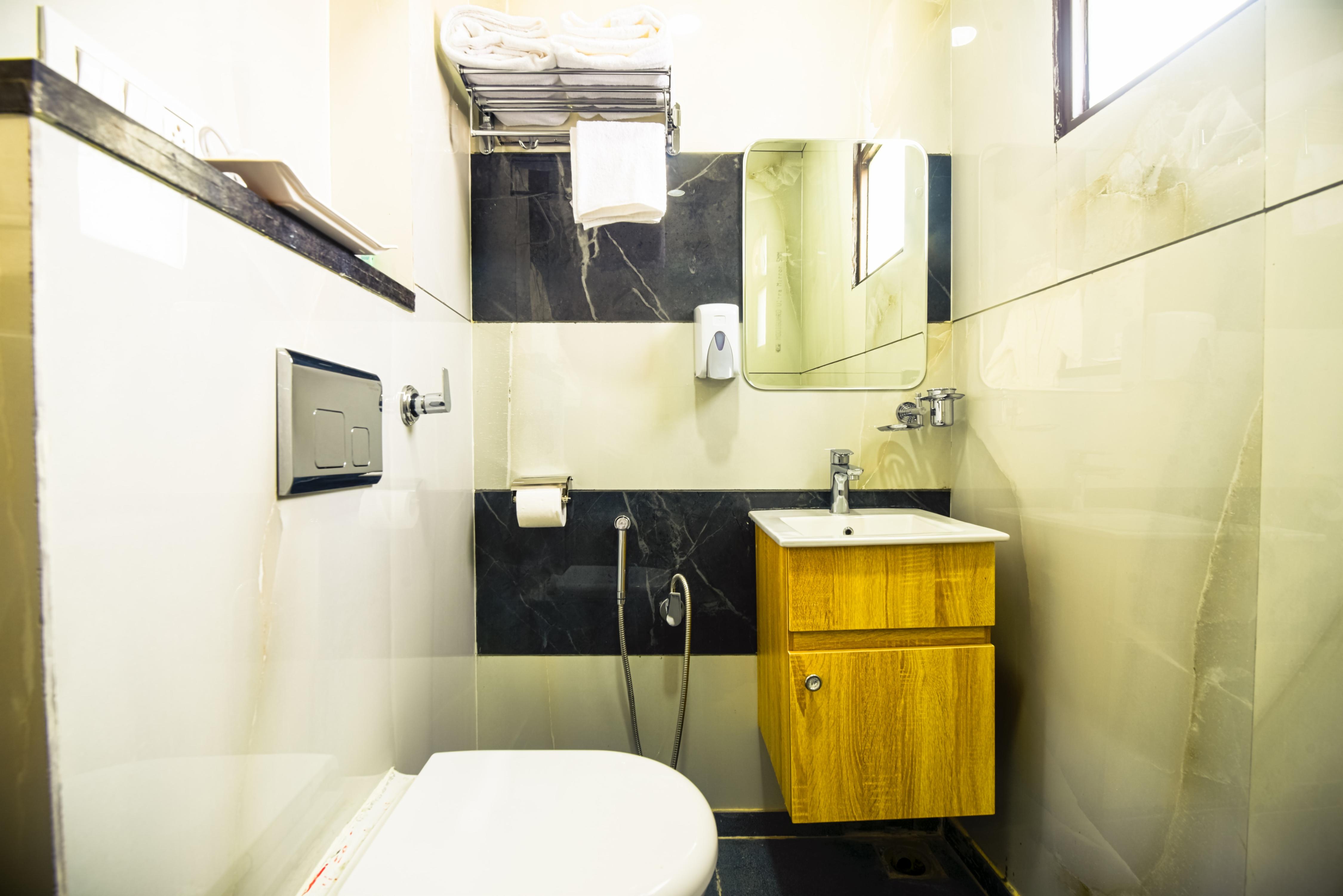 Parfait Street LUXE Apartments @GolfCourse - Tap to explore photos