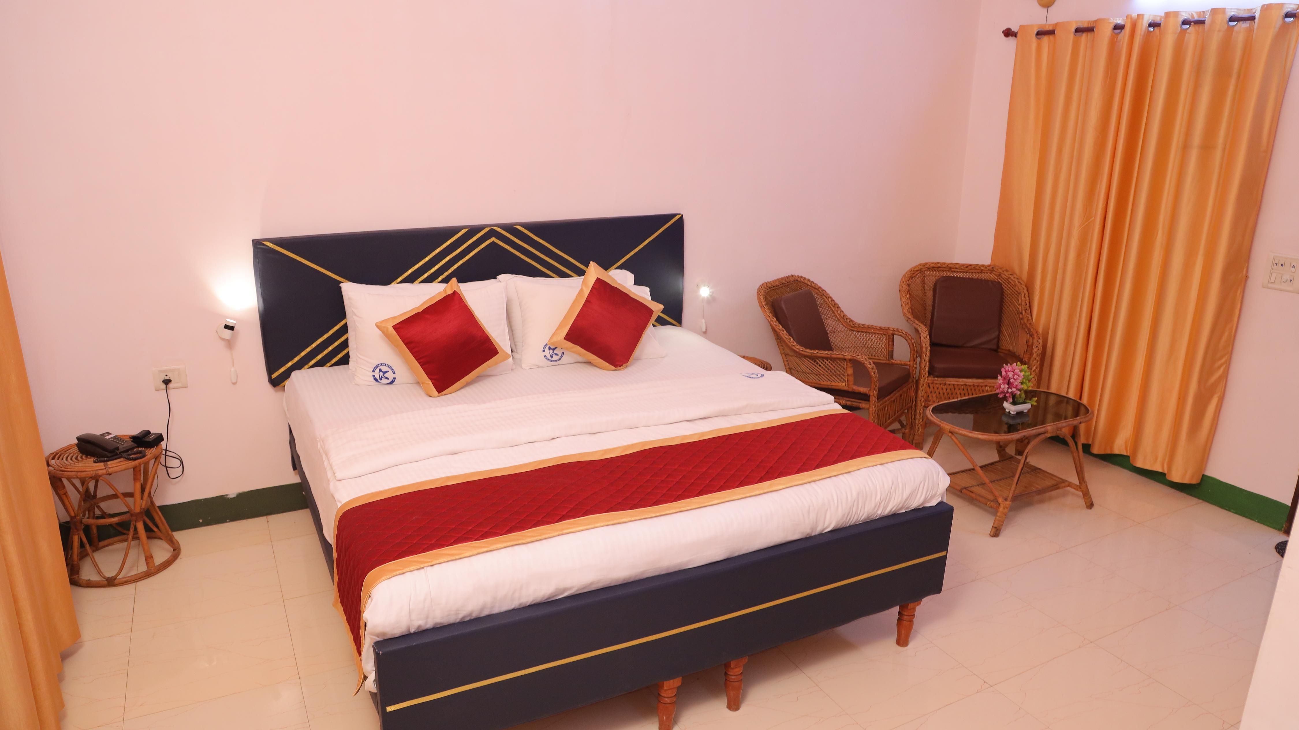 Kuttralam Resorts - Tap to explore photos