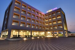 Click Hotel Pithampur