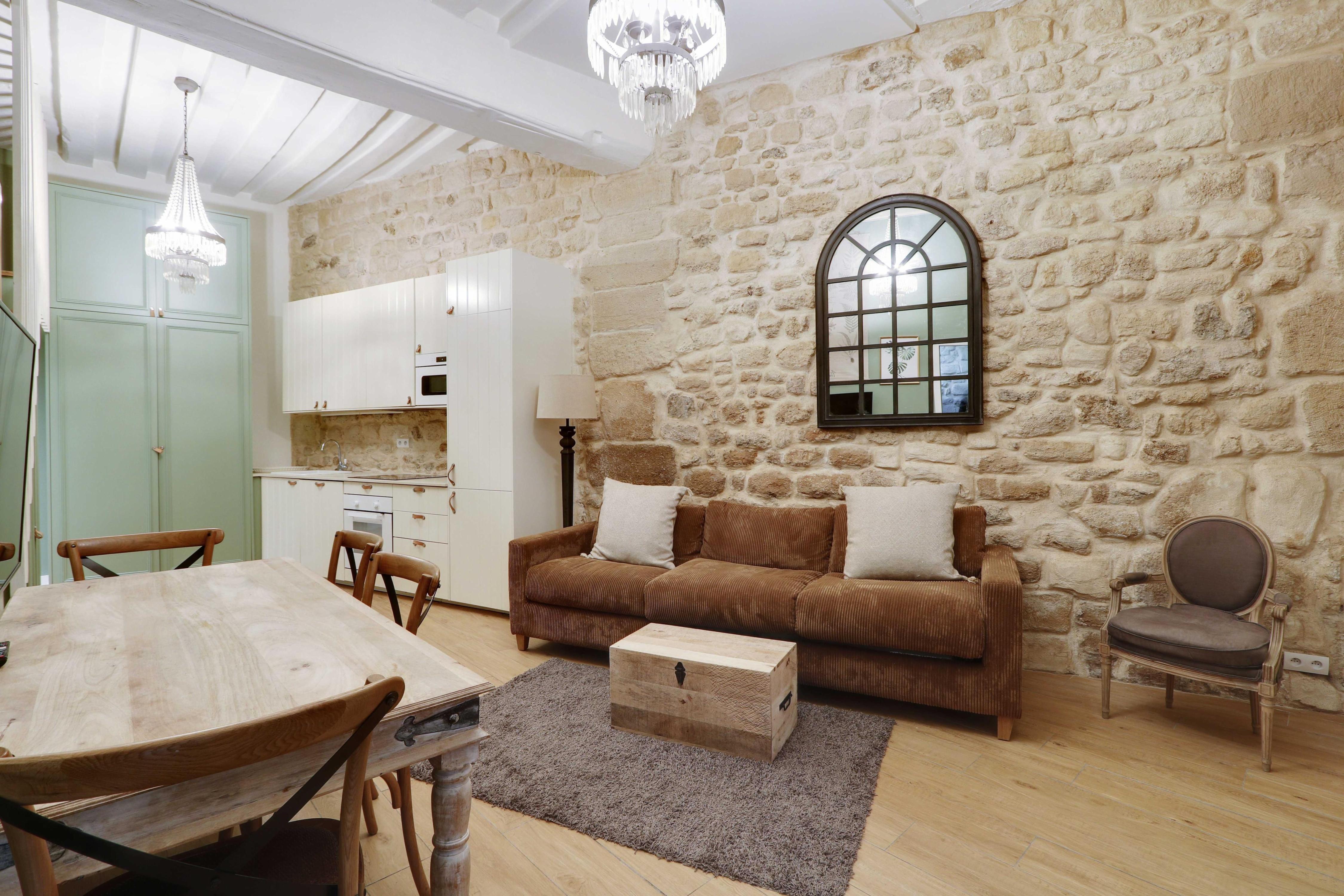 Charming apartment - 2BR/6P - Rue mouffertard - Tap to explore photos