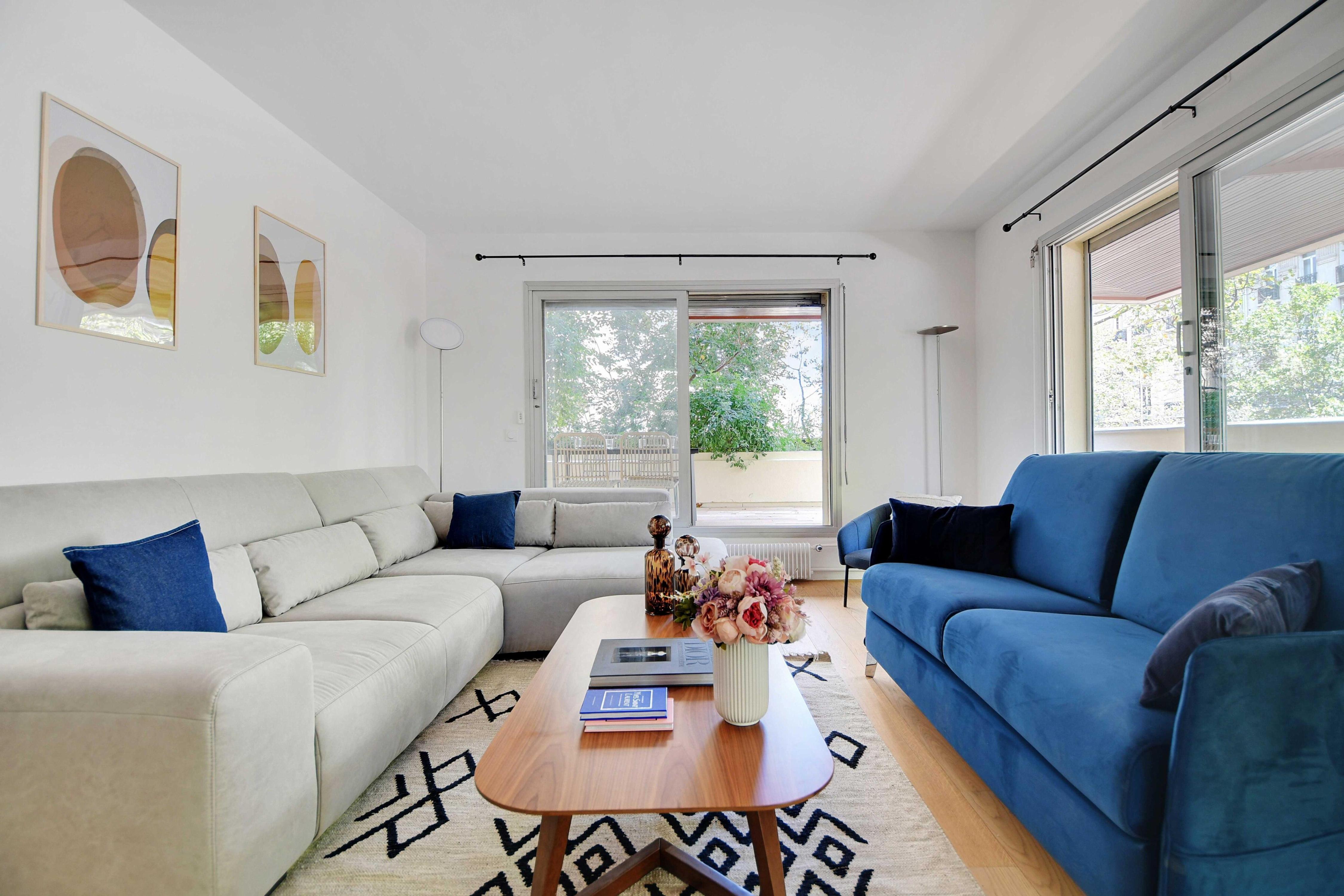 Elegant apartment - 2BR/6P - Tour Eiffel - Tap to explore photos