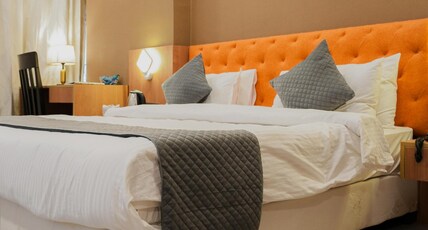 Hotel Downtown Room Type - Executive Room King Bed