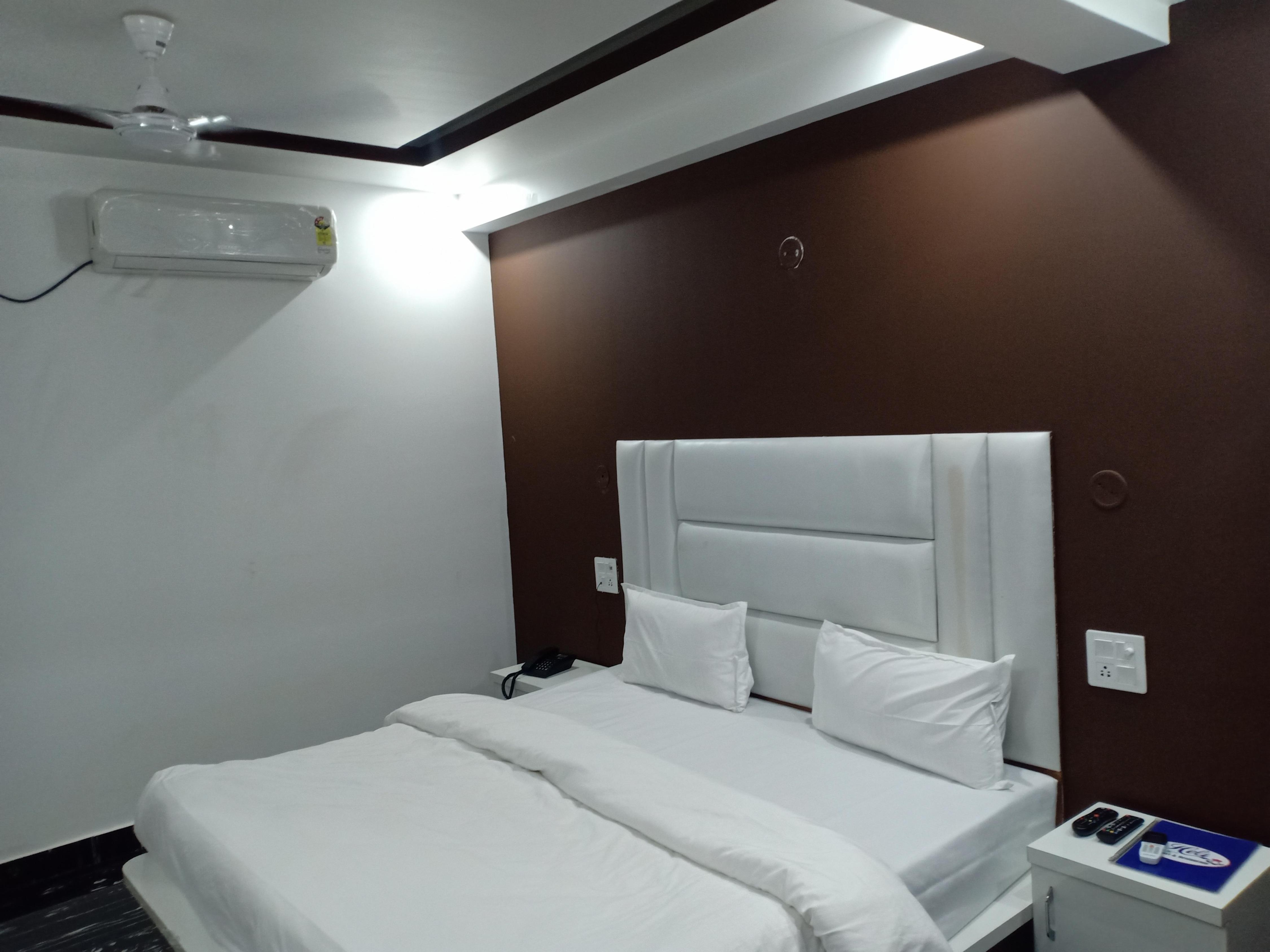 HELI RESORT AND RESTAURANT - Tap to explore photos