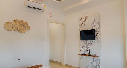 Vashistha Imperial Inn Room Type - Executive Room