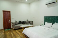 Suraaj Farms And Resort