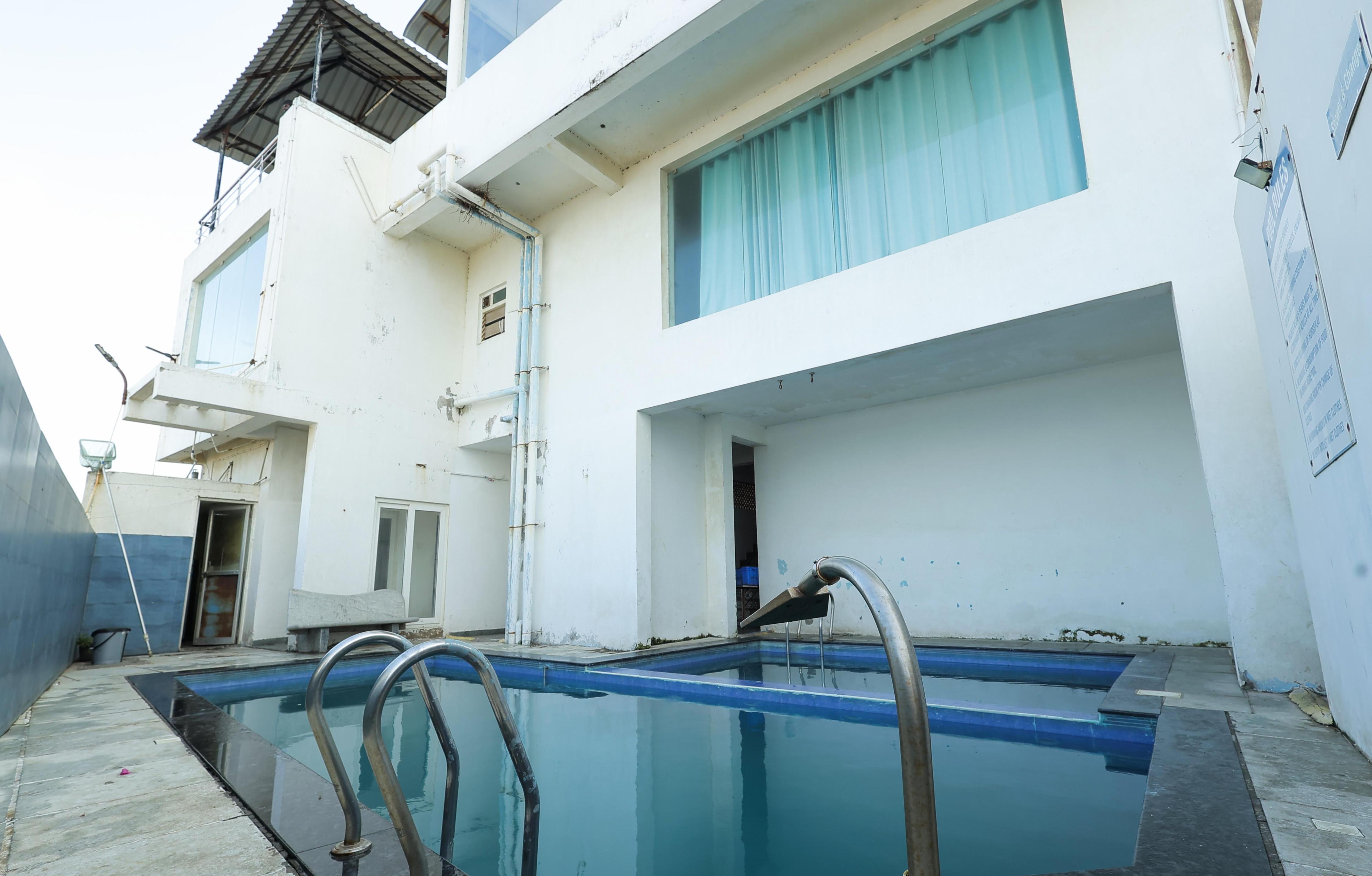 Kovalam Studio Villa - Tap to explore photos