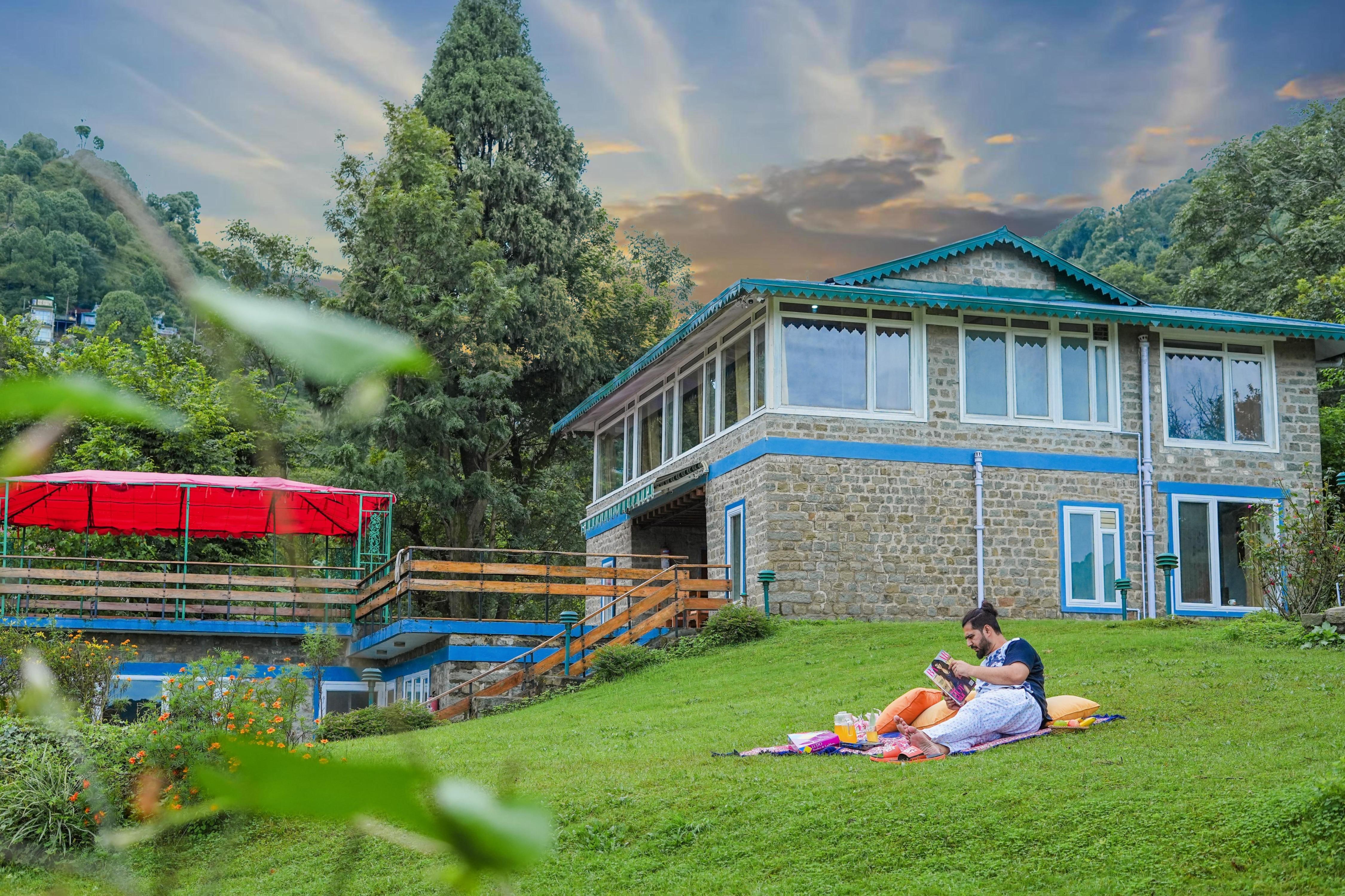 SaffronStays Kasauli Estate: Royalty Room Type - SaffronStays Kasauli Estate