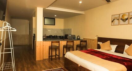 Himalayan Suite Room Type - Super Deluxe Room With Kitchen & Balcony