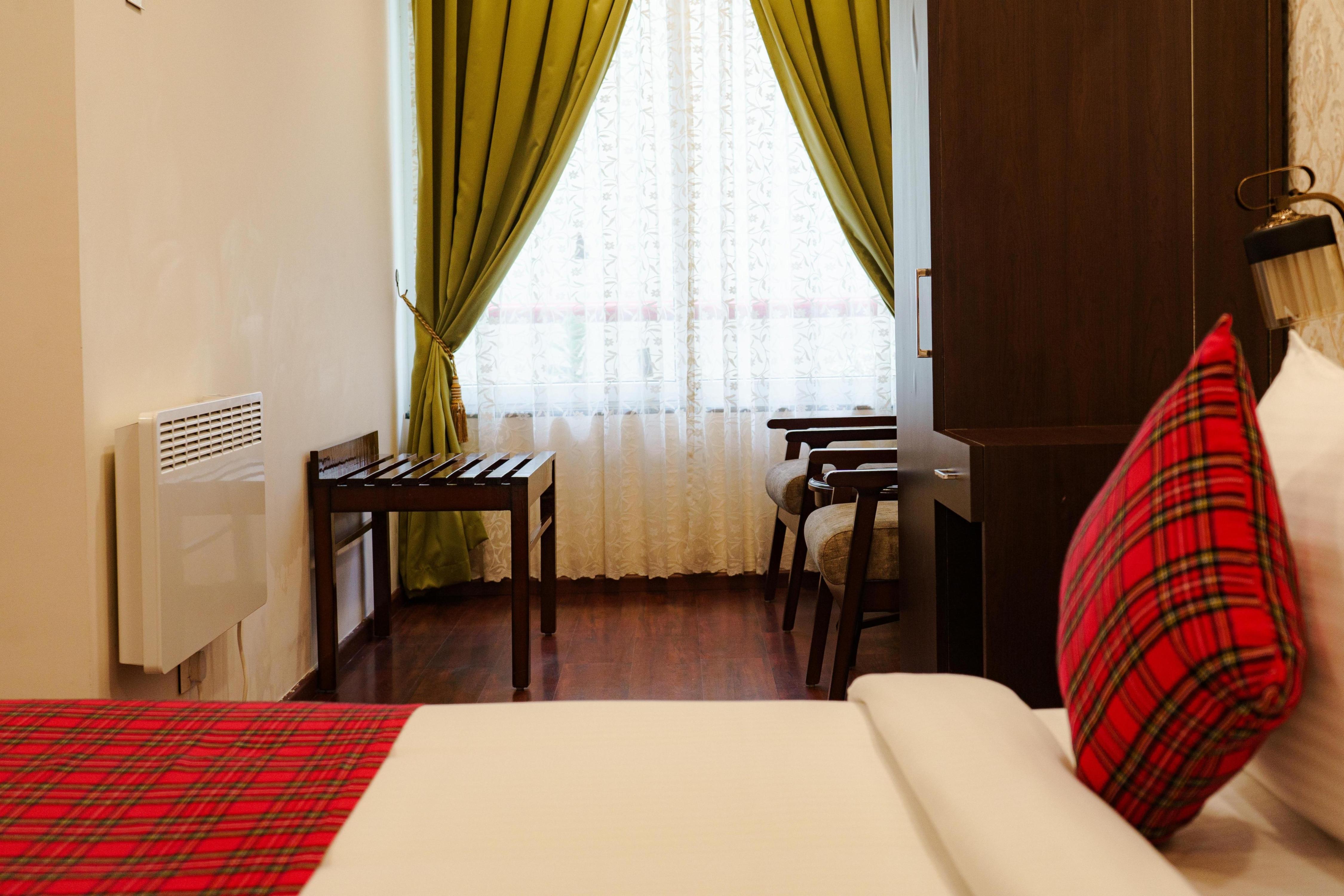 Windermere Hotel Room Type - Deluxe Double room (without balcony)