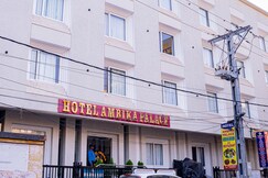 HOTEL AMBIKA PALACE, 150mtrs FROM GOLDEN BEACH
