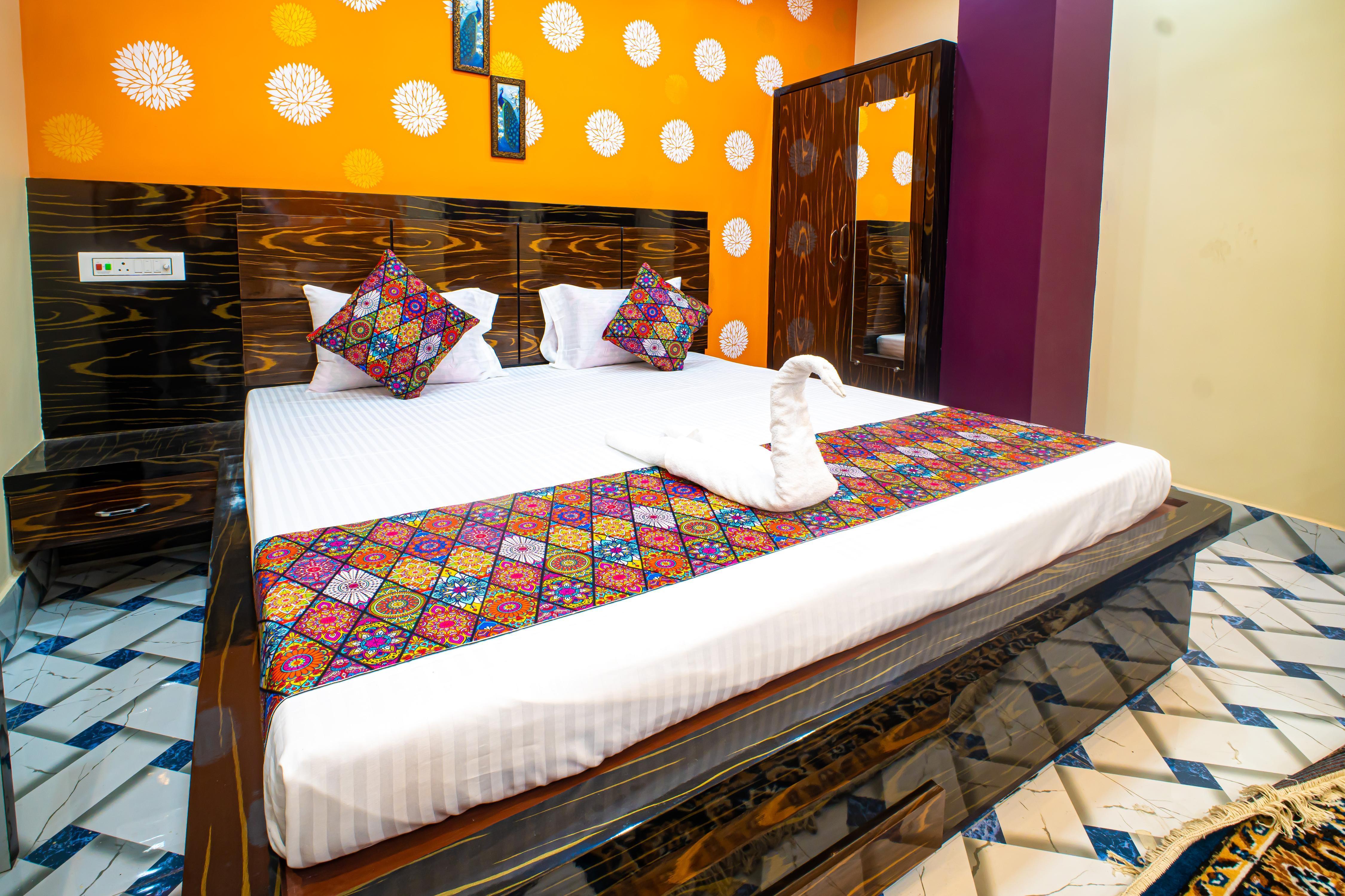 The Vinayak Hotel and Banquet Room Type - SUPER DELUXE DOUBLE BED AC ROOM