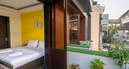 Lime Boutique Bed & Breakfast | Nehru Place Metro Room Type - Deluxe King Balcony  Room