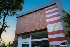 Beeza Clubhouse