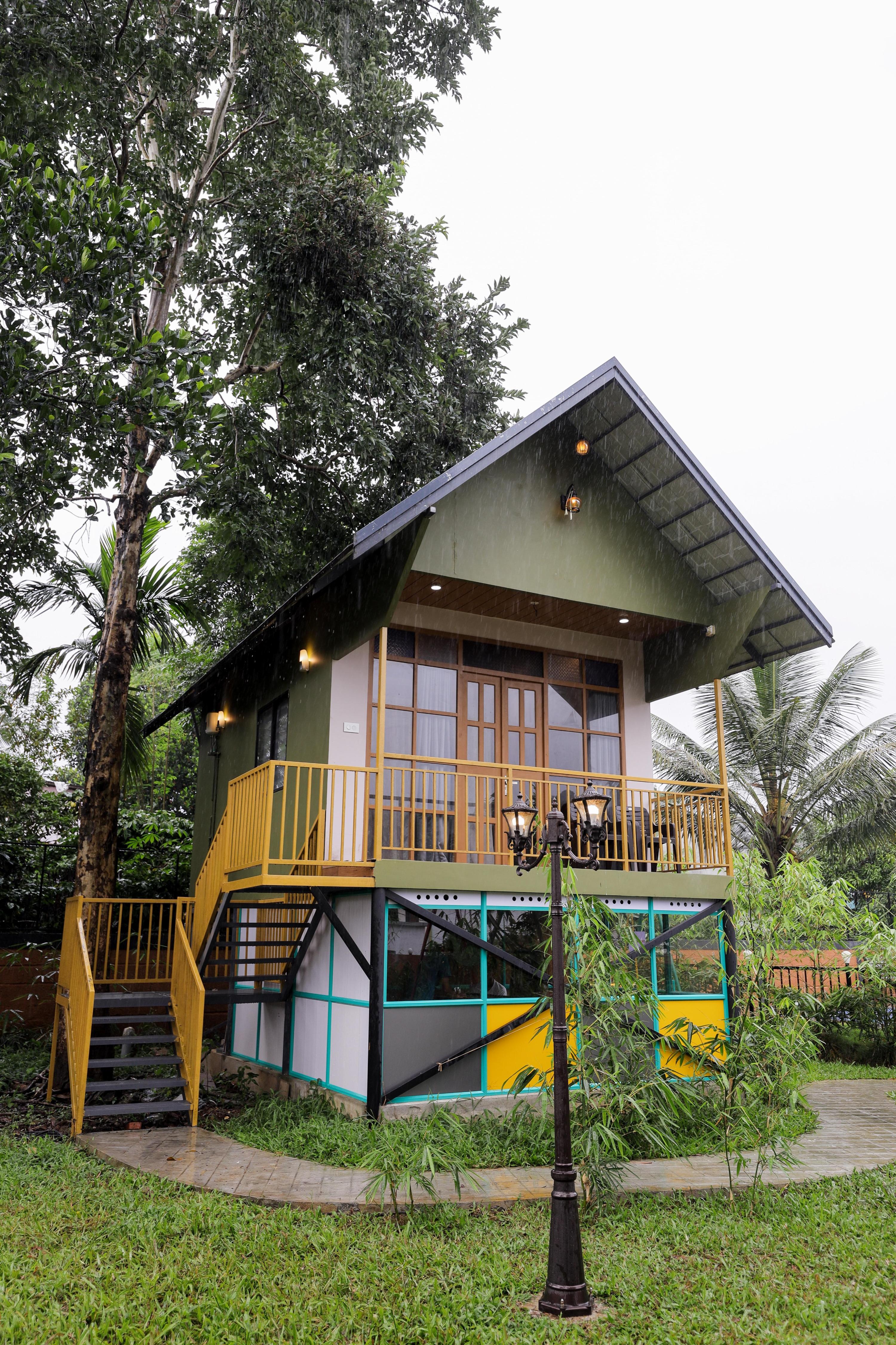Sky Blue Homestay with Pool Room Type - Couple Hut