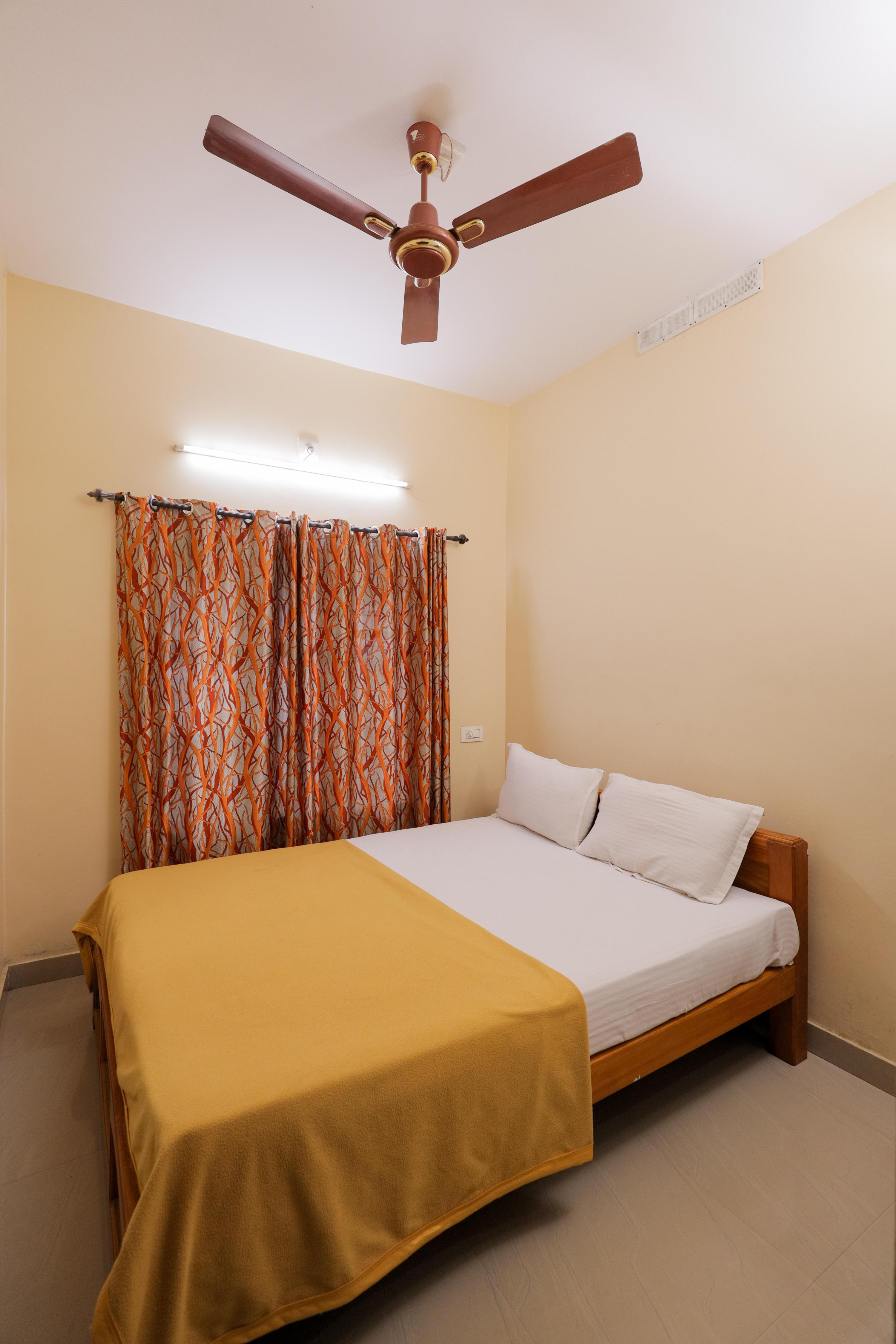 Sky Blue Homestay with Pool - Tap to explore photos