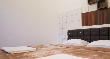 The Moon Home Stay Room Type - Bedroom 1
