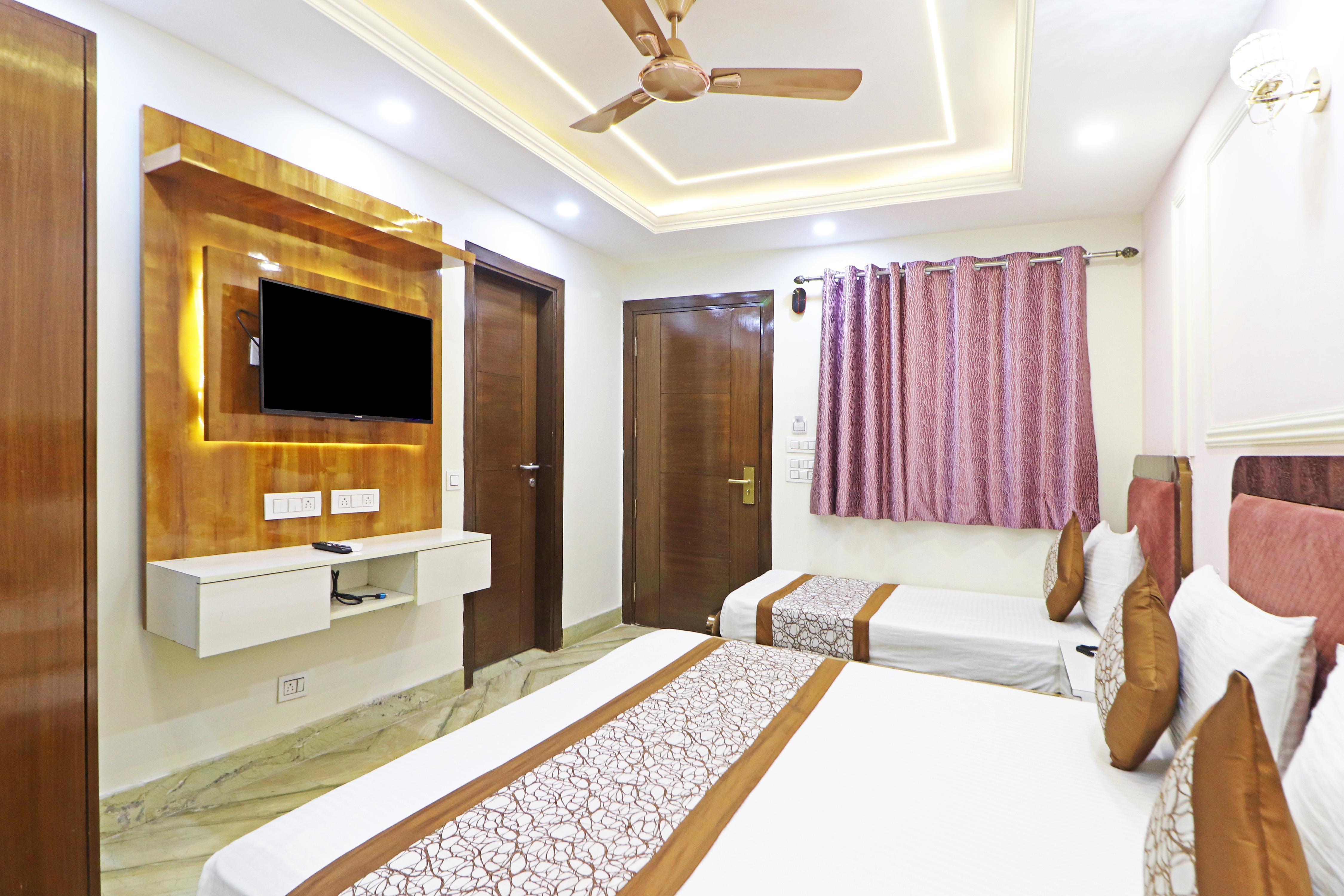 Hotel Samrat Residency Nizamuddin By TRIINDIA Hospitality - Tap to explore photos