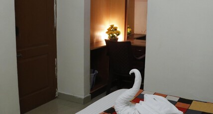 HOTEL ANNAMALAII Room Type - Standard Double Bed AC