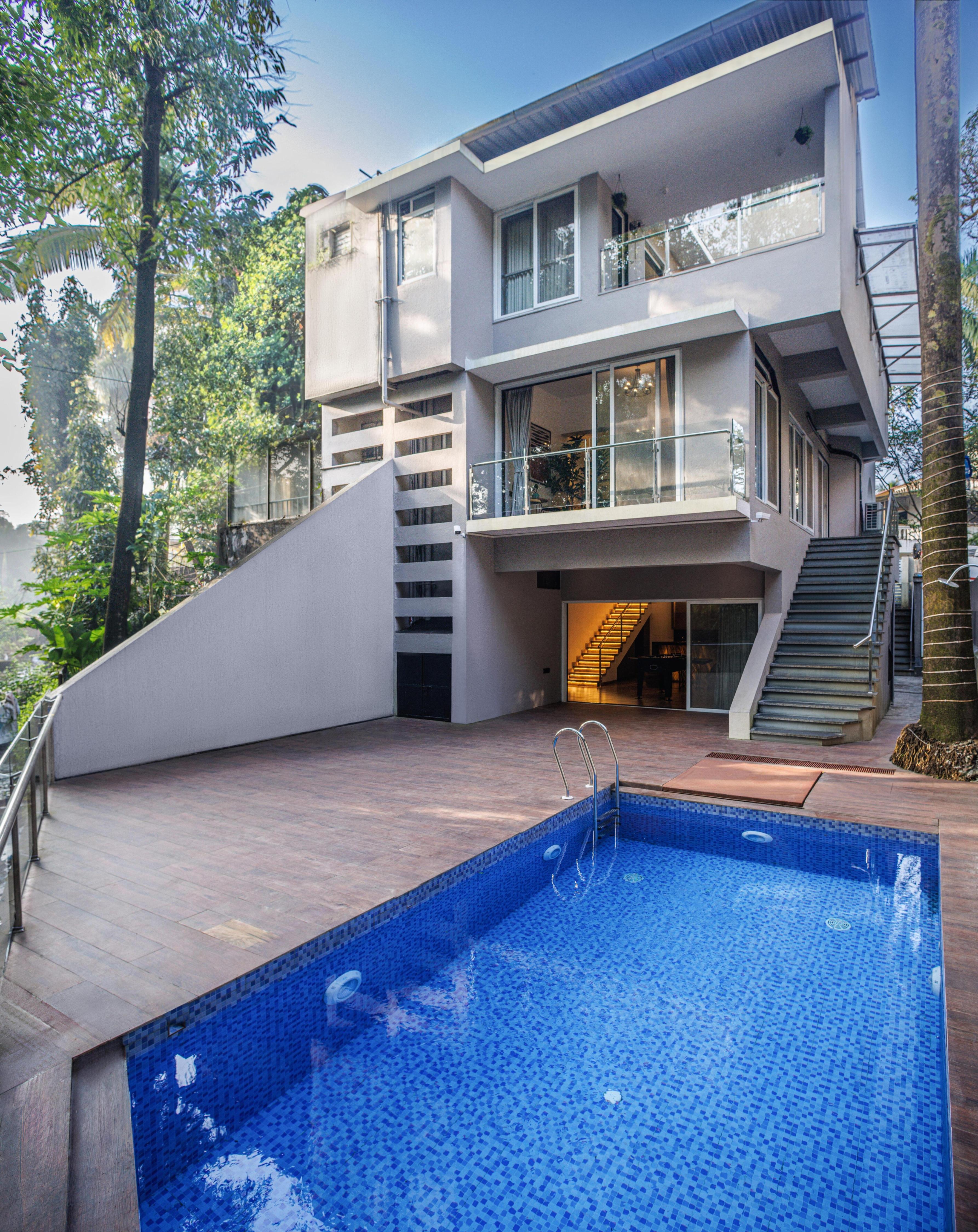Villa Belle Vue - 4BHK with Party Hall - Khandala,Lonavala By Staymonkey - Tap to explore photos