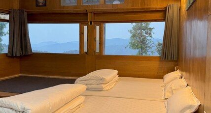 Wanderlust Mukteshwar Room Type - Mountain View Family Hexa Bedroom with private Bathroom